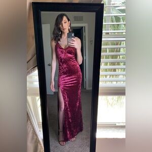 Lulu’s Supernatural Love Burgundy Crushed Velvet Maxi Dress, Size Small